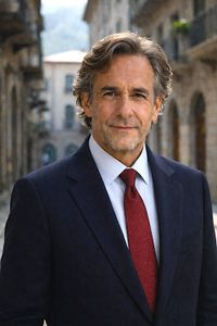 Vidas Paralelas/La Caja/Los personajes - Mario García